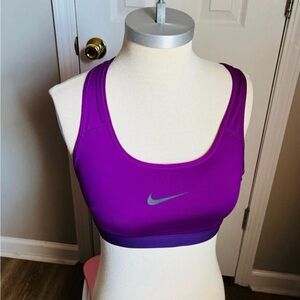 Women’s Nike Purple Sports Bra Size Small